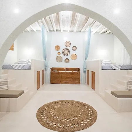 Rose Traditional House Casa vacanze